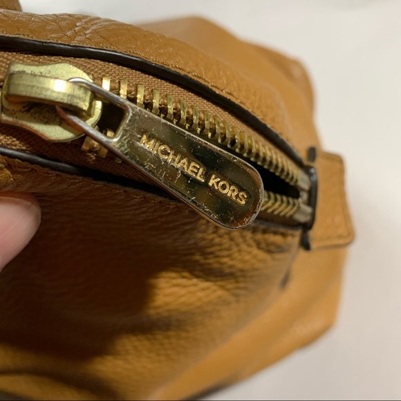 auth MICHAEL by MICHAEL KORS overnight bag $650 - Picture 10 of 16